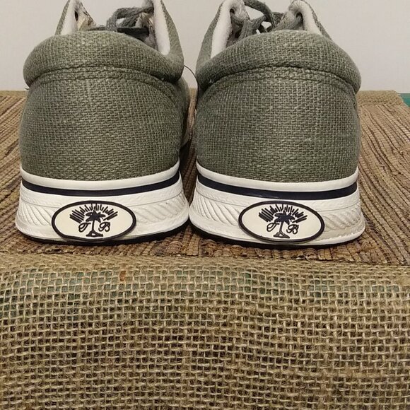 Tommy Bahama L'ATITUDE Green Canvas Casual shoes - Men's Size 11 - Picture 11 of 13
